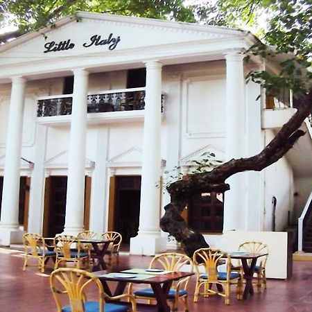 Hotel Little Italy Calangute Esterno foto