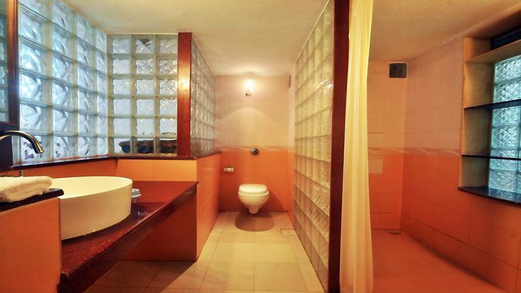 Hotel Little Italy Calangute Esterno foto