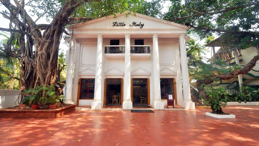 Hotel Little Italy Calangute Esterno foto