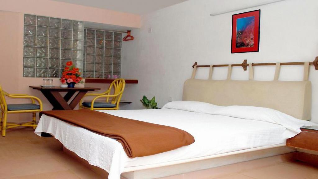 Hotel Little Italy Calangute Esterno foto