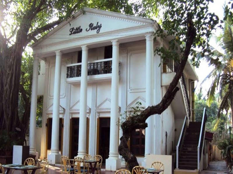 Hotel Little Italy Calangute Esterno foto